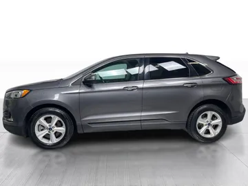 2021 Ford Edge - image 11