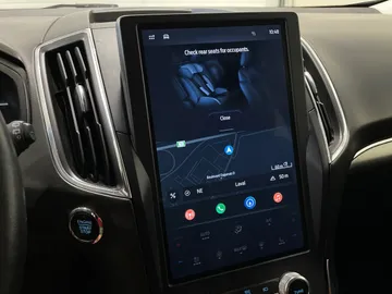 2022 Ford Edge - image 34