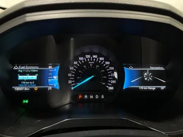 2022 Ford Edge - image 18
