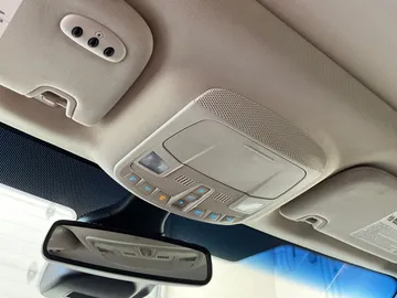 2022 Ford Edge - image 17