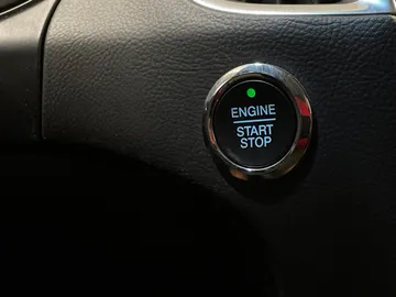 2022 Ford Edge - image 24