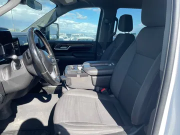 2024 Chevrolet Silverado 3500HD - image 3