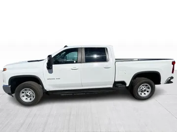 2024 Chevrolet Silverado 3500HD - image 10