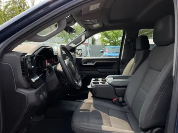 2022 Chevrolet Silverado 1500 - image 10