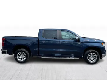 2022 Chevrolet Silverado 1500 - image 9