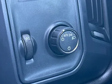 2019 Chevrolet Silverado 1500 LD - image 15