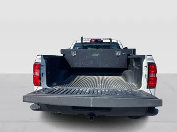 2019 Chevrolet Silverado 1500 LD - image 12