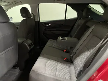2018 Chevrolet Equinox - image 15