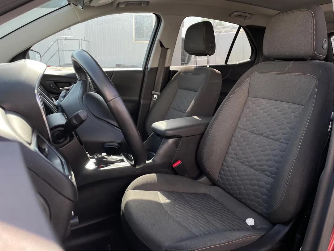 2018 Chevrolet Equinox — photo 3
