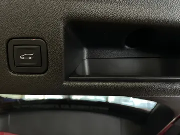 2018 Chevrolet Equinox - image 20