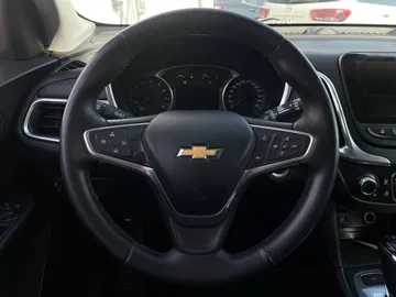 2018 Chevrolet Equinox - image 18