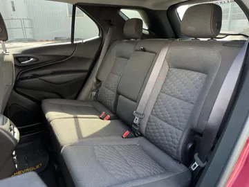 2018 Chevrolet Equinox - image 16