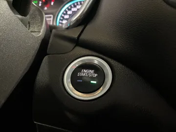 2018 Chevrolet Equinox - image 24
