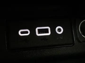 2020 Chevrolet Equinox - image 27