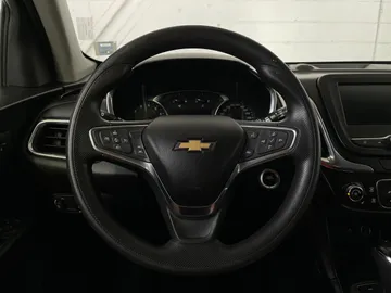 2020 Chevrolet Equinox - image 18