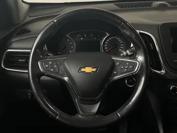 2019 Chevrolet Equinox - image 17