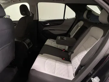 2020 Chevrolet Equinox - image 15