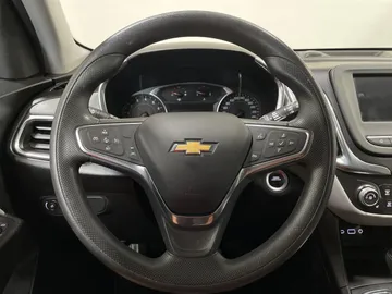2020 Chevrolet Equinox - image 23