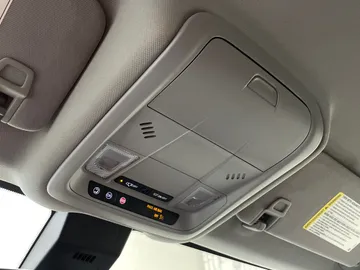 2020 Chevrolet Equinox - image 16