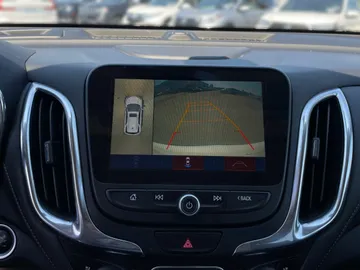 2018 Chevrolet Equinox - image 23