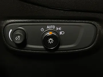 2022 Chevrolet Equinox - image 16