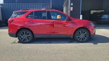 2022 Chevrolet Equinox - image 6