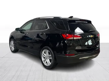 2022 Chevrolet Equinox - image 12