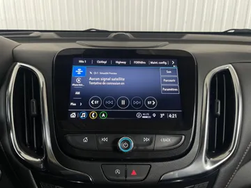 2022 Chevrolet Equinox - image 32