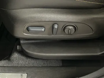 2022 Chevrolet Equinox - image 21