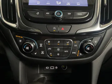 2022 Chevrolet Equinox - image 26