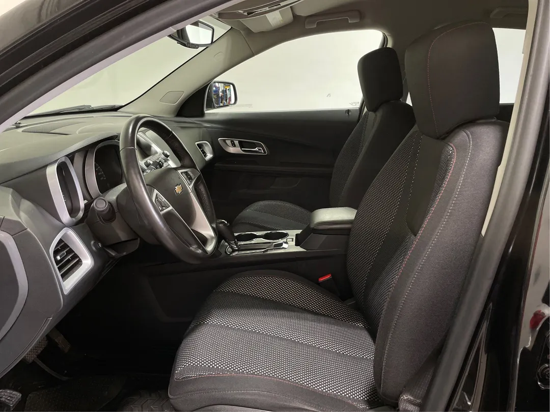 2017 Chevrolet Equinox — photo 3