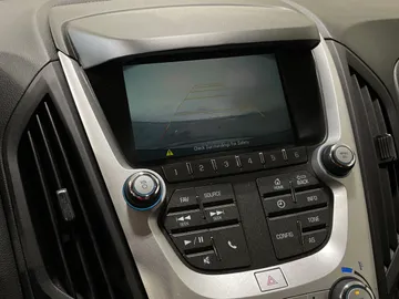 2017 Chevrolet Equinox - image 19