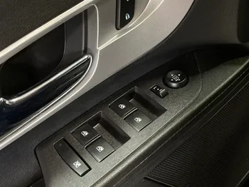 2017 Chevrolet Equinox - image 21