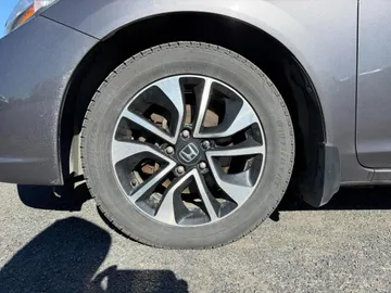 2015 Honda Civic - image 7