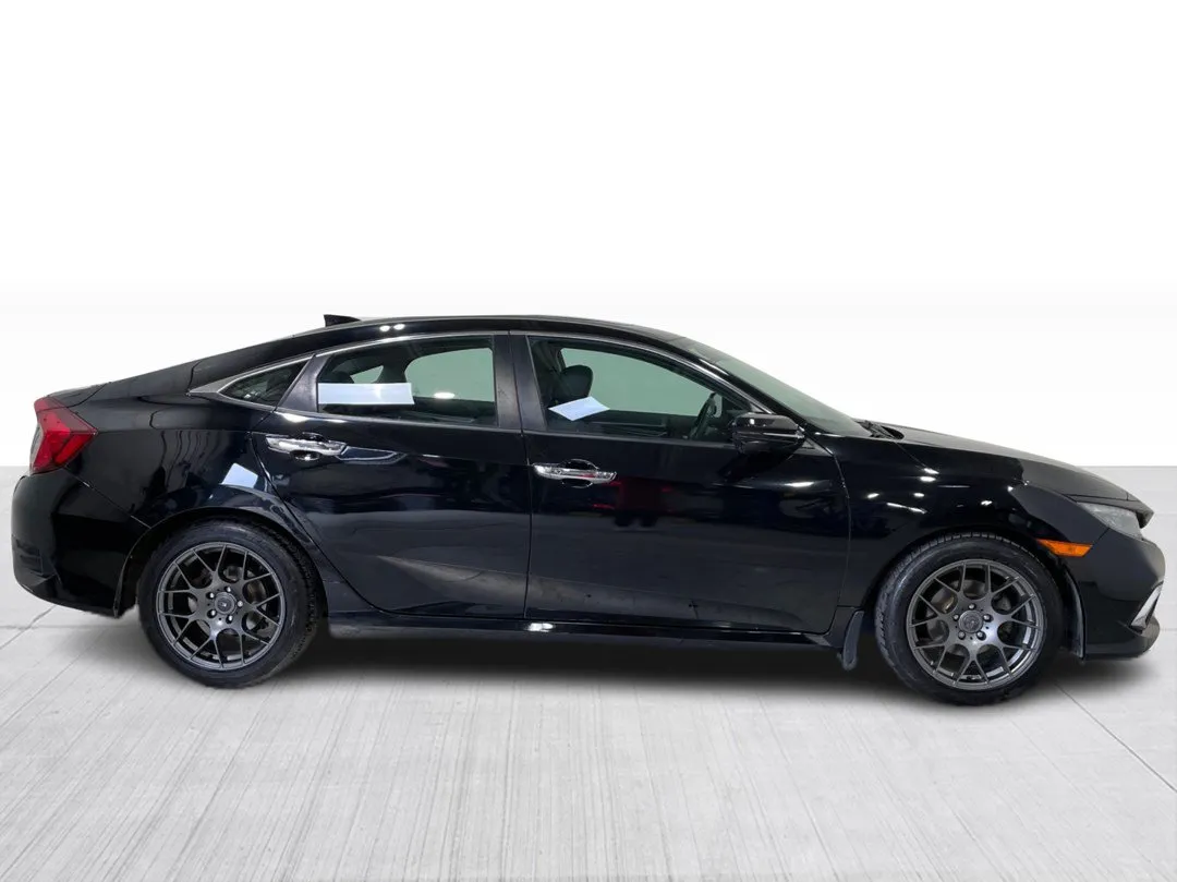 2019 Honda Civic Touring, photo 2