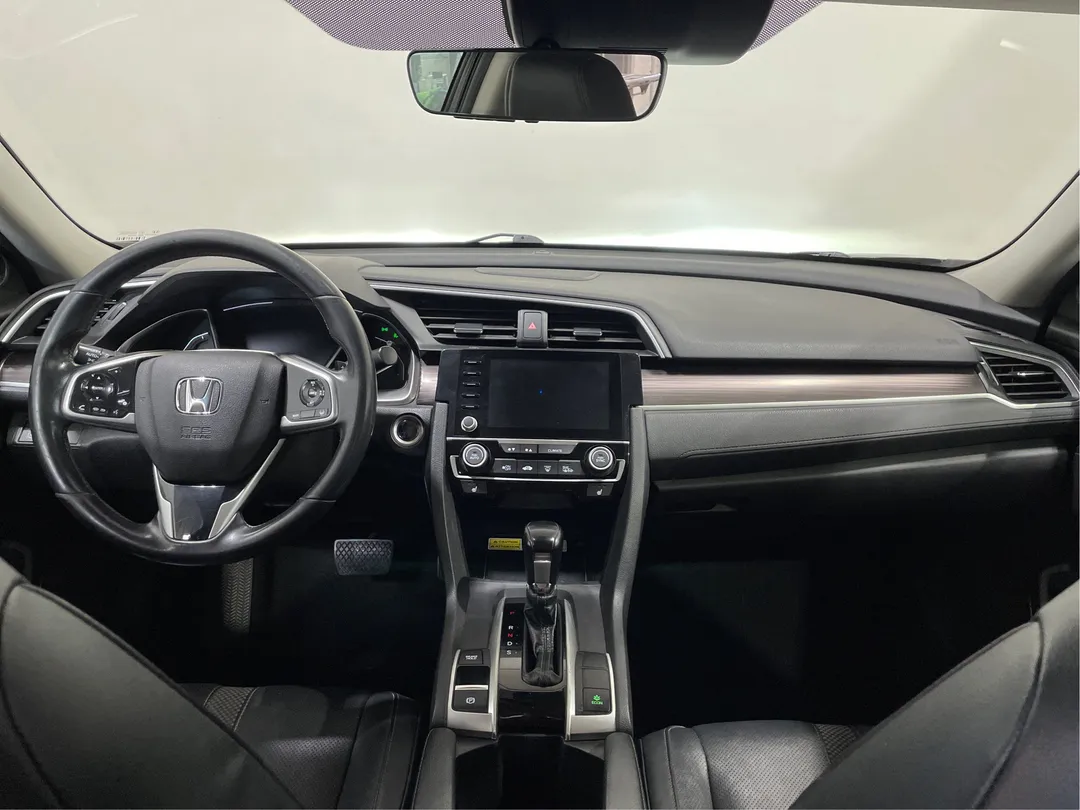2019 Honda Civic Touring, photo 4