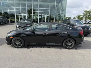 2019 Honda Civic - image 4