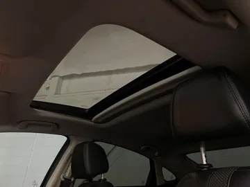 2020 Honda Civic - image 6