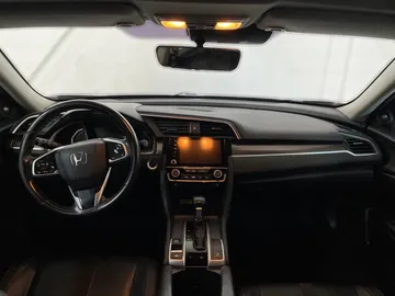 2020 Honda Civic - image 4
