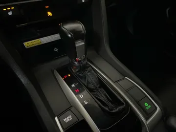 2020 Honda Civic - image 29