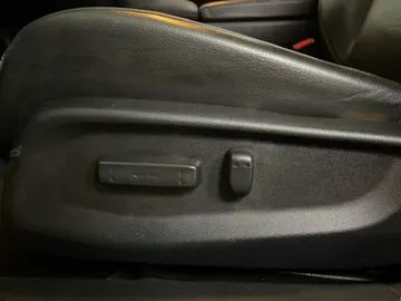 2020 Honda Civic - image 20