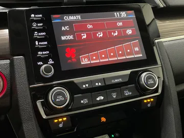 2019 Honda Civic - image 22
