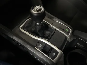 2017 Honda Civic - image 22