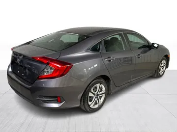 2017 Honda Civic - image 12
