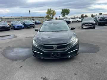 2019 Honda Civic - image 2