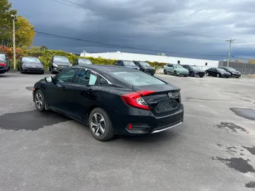 2019 Honda Civic - image 7