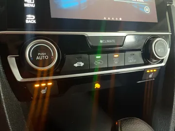 2018 Honda Civic - image 18