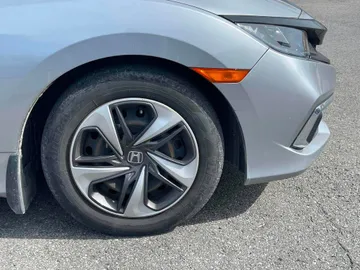 2019 Honda Civic - image 7