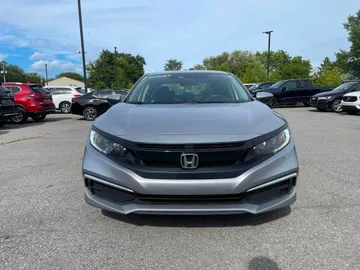 2019 Honda Civic - image 2