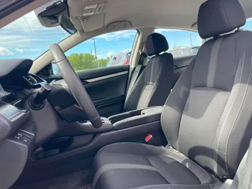 2019 Honda Civic - image 8